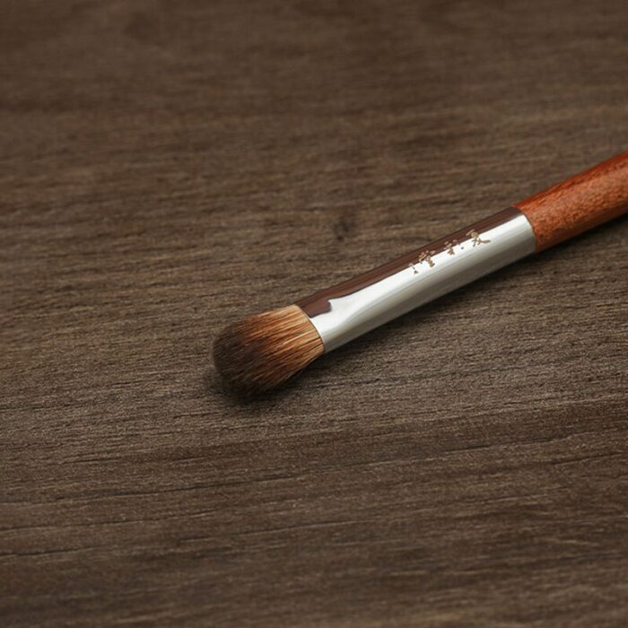 D910 Professional Handmade Make Up Brush Large Eye Shadow Brush Soft Red Fox Hair Red Sandalwood Makeup Brushes 5