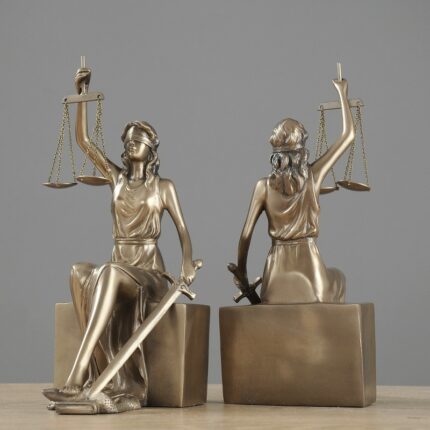 European-style Home Office Decorations Goddess Of Justice Bookends Bookends Lawyer Gifts Character Sculpture Art Ornament 2