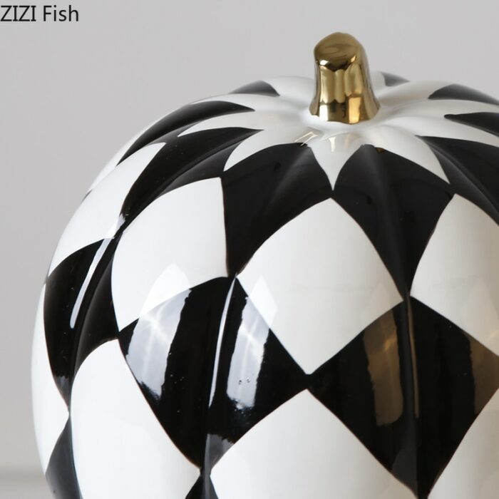 Black White Pumpkin Ceramic Statuette Ornaments Office Study Desktop Decor Porcelain Crafts Statue European Home Decoration 4