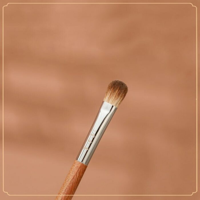 D910 Professional Handmade Make Up Brush Large Eye Shadow Brush Soft Red Fox Hair Red Sandalwood Makeup Brushes 3