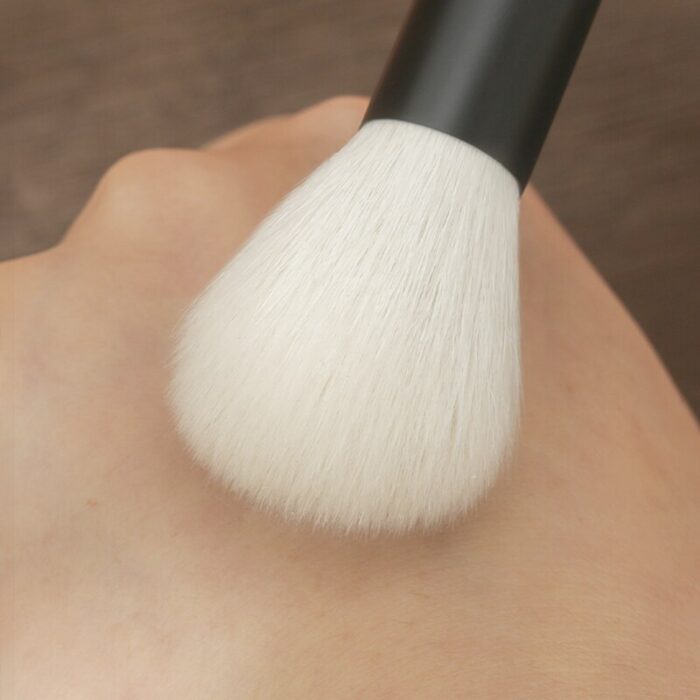 C89 Professional Handmade Make Up Brush Contour Blush Highlighter Brush Soft Saibikoho Goat Hair Ebony Handle Makeup Brushes 4