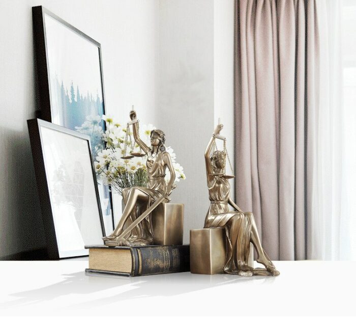 European-style Home Office Decorations Goddess Of Justice Bookends Bookends Lawyer Gifts Character Sculpture Art Ornament 5