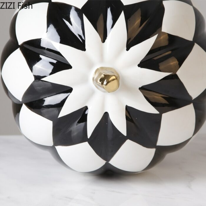 Black White Pumpkin Ceramic Statuette Ornaments Office Study Desktop Decor Porcelain Crafts Statue European Home Decoration 3