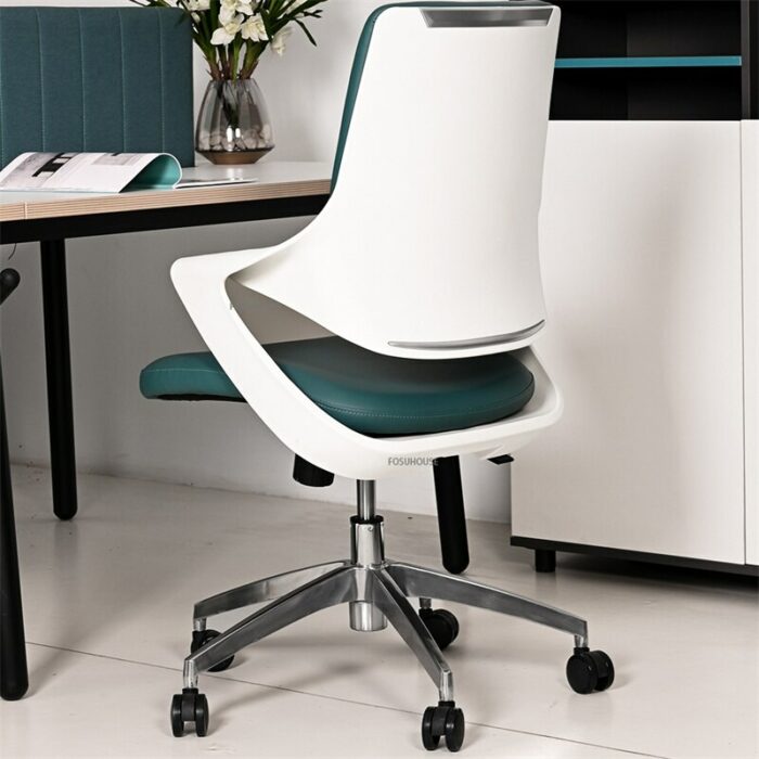 Modern Leather Office Chairs for Office Comfortable gaming Chair Study Business Boss Ergonomic Backrest Swivel Computer Chair 1