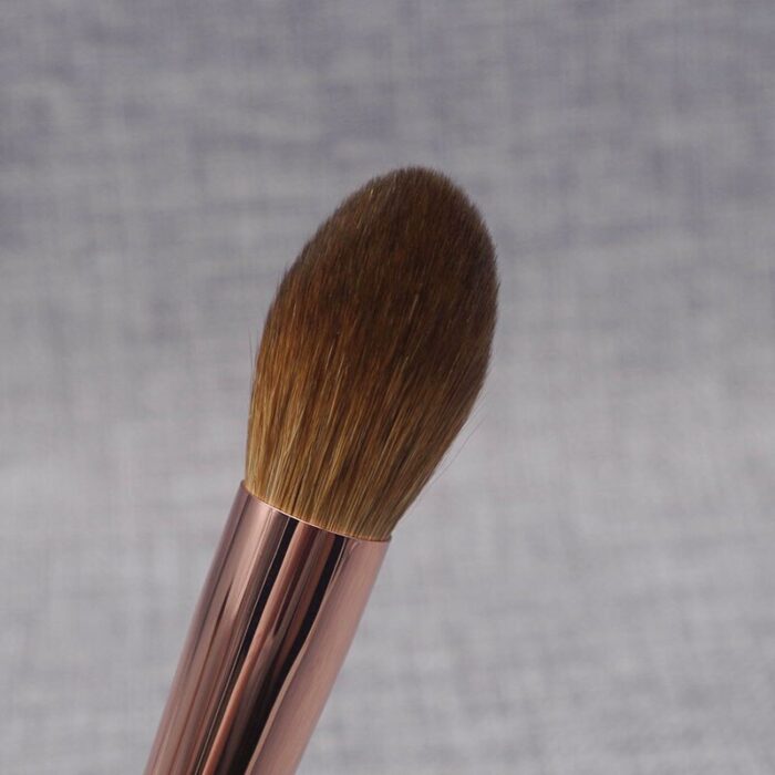 Q06 Professional Handmade Makeup Brush Soft Red Fox Hair Tapered Highlighter Brush Red Sandalwood Handle Make Up Brushes 4