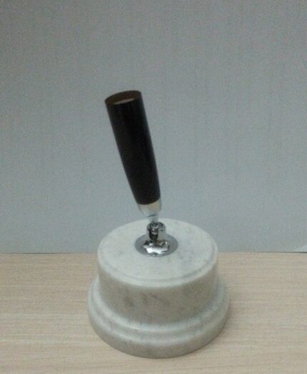 Black marble fountain Feather pen holder Restoring ancient ways protect pen base diameter is 6cm Total height 8cm 1