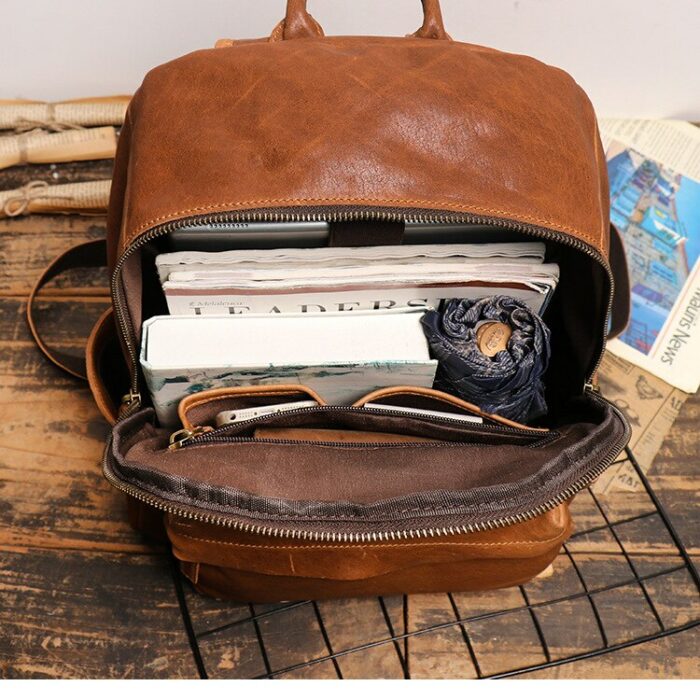 Leather Men's Backpack European and American Fashion Travel Bag Vintage Head First Layer Cowhide Leisure Backpack 4