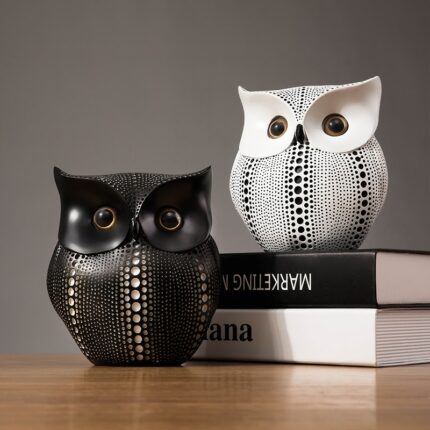 Nordic Black White Owl Statue Home Decoration Accessories Modern Creative Resin Figurines Office Decoration Abstract Sculpture 1