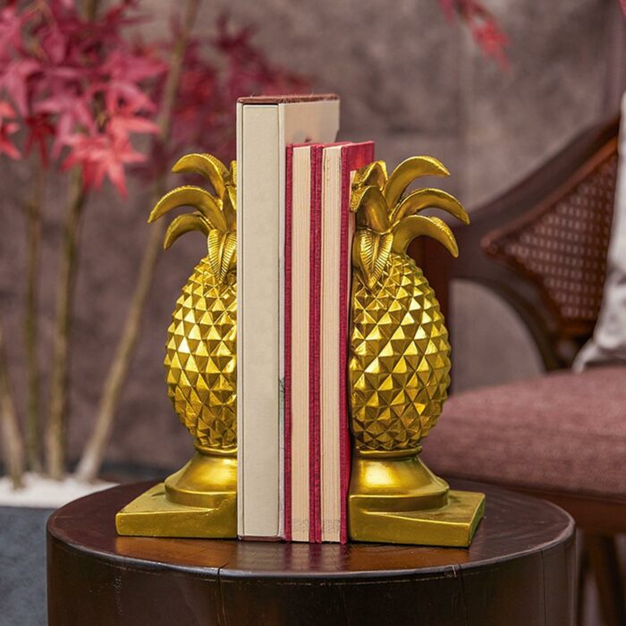 Set of 2 Golden Pineapple Figurine Resin Bookends, Decorative Stylish Bookshelf Accessories for Home Office Cute Hawaiian Statue 3